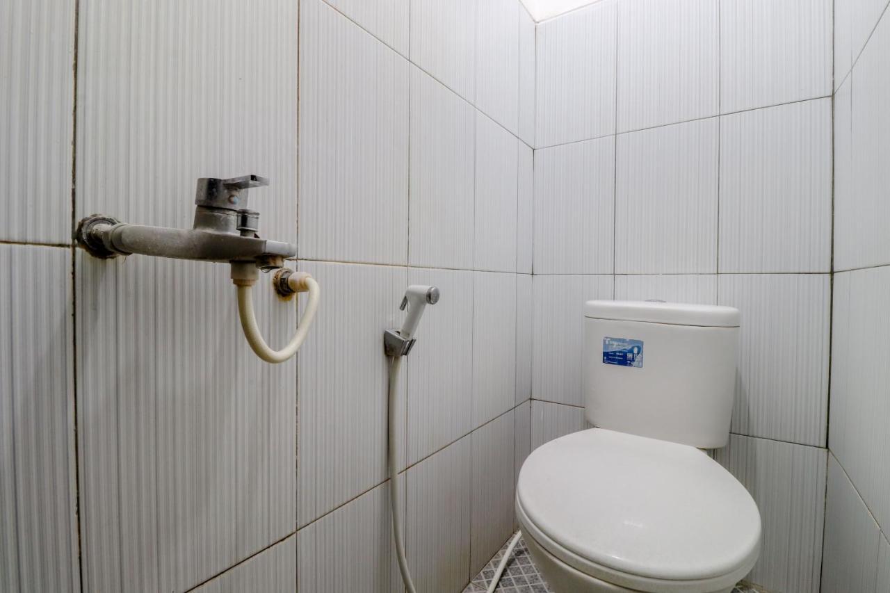 Ratu Guesthouse Слеман Экстерьер фото