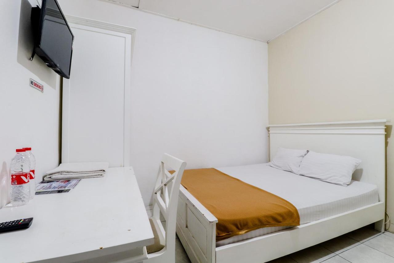 Ratu Guesthouse Слеман Экстерьер фото